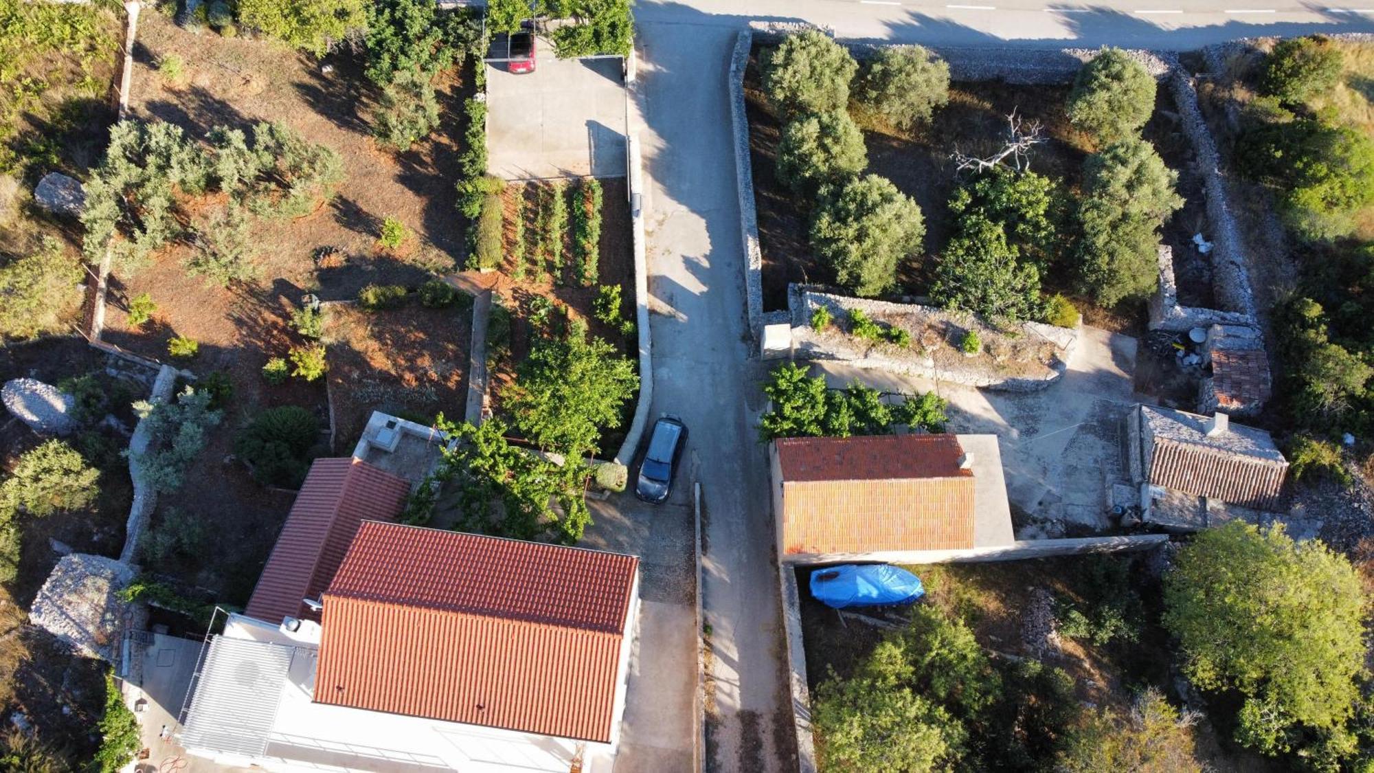 Betini Apartments - Authentic Island Escape Komiza Ngoại thất bức ảnh